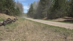 Maverick X3 Turbo goes 90 mph down Forest Trails!