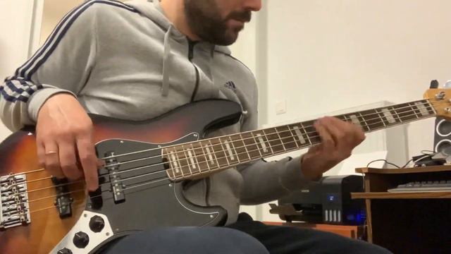 Rush - Tom Sawyer - Bass cover смотреть онлайн