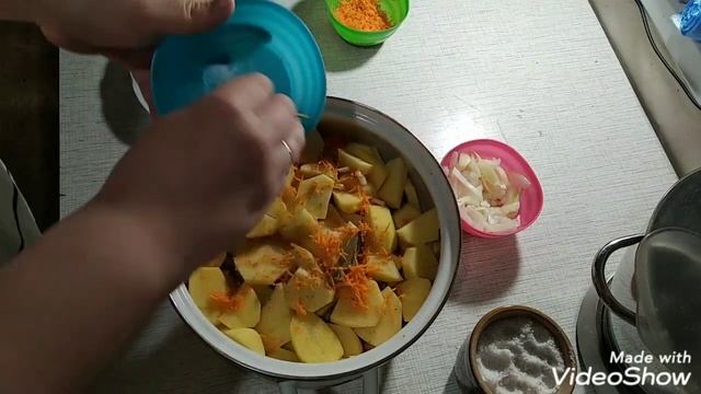 Картошка со шпротами. 2.0 . Аля суп картошка и шпроты. смотреть онлайн