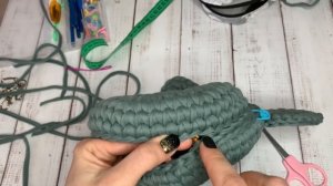 Детская сумка «Кошечка» из трикотажной пряжи.