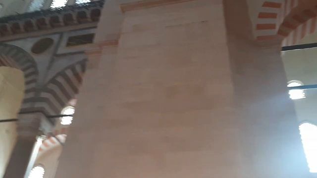 Сулеймание - мечеть султана Сулеймана. Вид внутри