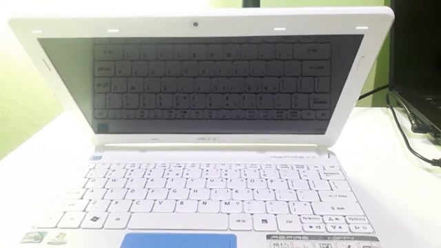 travamento/congelamento netbook acer aspire смотреть онлайн