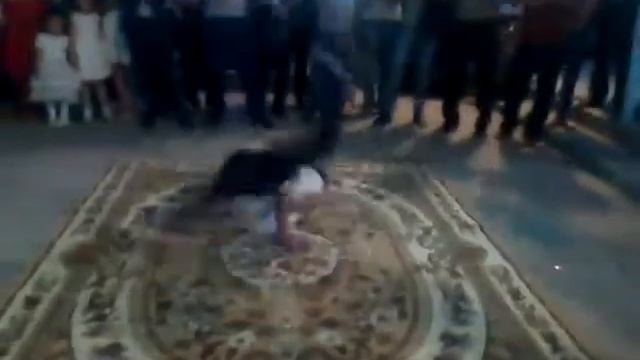 Брейк данс на свадьбе г.Пенджикент смотреть онлайн