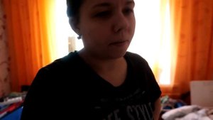 Как клыки приклеить?))