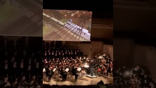 Оркестр исполняет саундтрек GTA San Andreas смотреть онлайн