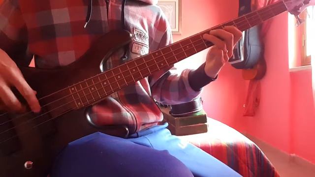 Iron Maiden - The trooper cove bass смотреть онлайн