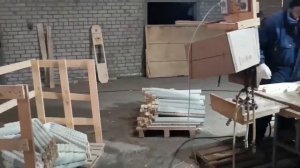 Изготовление деревянных ящиков для перевозки автомобильного стекла.