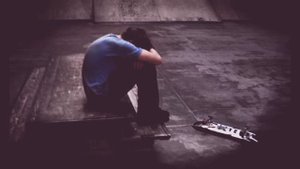 А ПО РАЙОНУ БРОДИТ ПАРНИШКА!!!