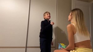 Стихотворение маме на День Рождения. Неожиданное видео.