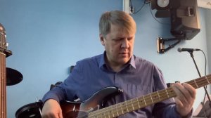 Хороший бас JET JJB 300