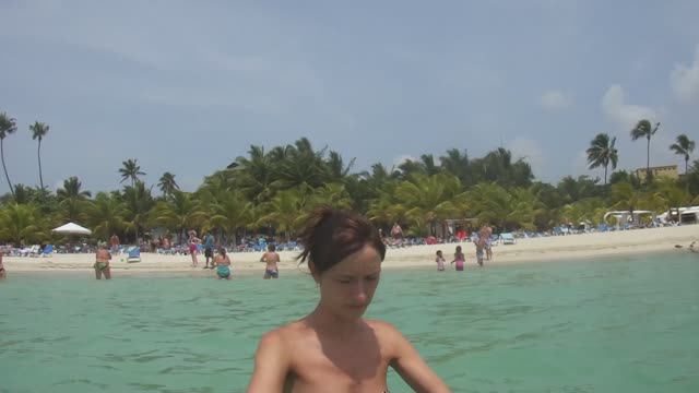 Рыбка в Карибском море