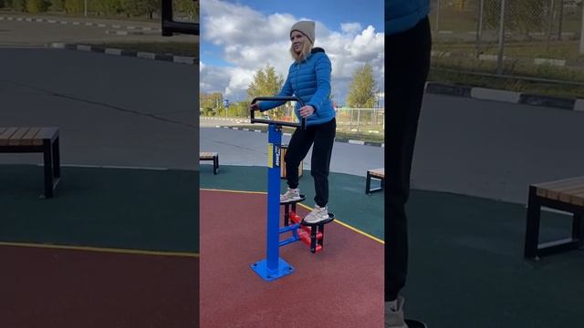 Уличный тренажер степпер AVU030 AVENIR sport - выполнение упражнения смотреть онлайн