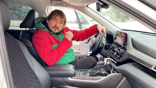 Toyota Highlander (XU70) Реальный отзыв владельца.