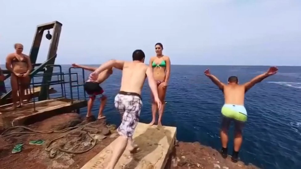 ПРИКОЛ - Француз