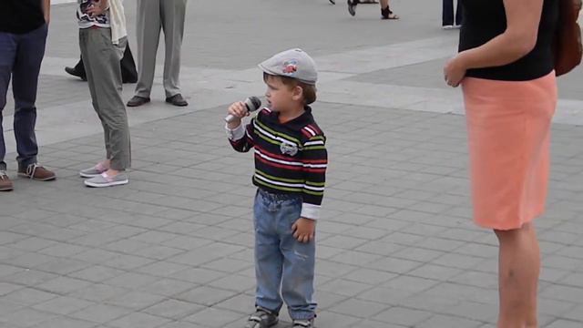 Мистер Малой отжигает...талантище!))) смотреть онлайн