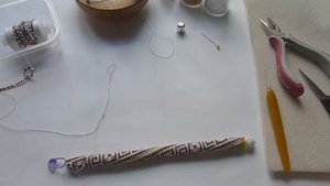 Вязаный жгут из бисера. Часть 3: присоединение новой нити, удаление лишних бисерин, советы.