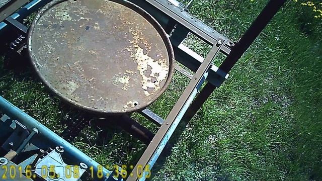 Мотолебедка из мотороллера в работе в двух частях. Часть 1 -- заглох на10 секунде. смотреть онлайн