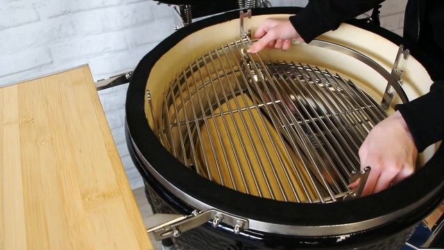 Керамический гриль Monolith Classic Pro: подробный обзор