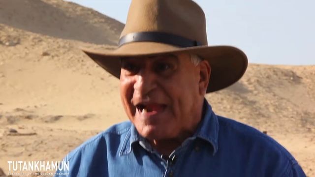 Giza Pyramids | Tutankhamun London смотреть онлайн