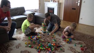 СТРОИМ БАШНЮ ИЗ ЛЕГО!