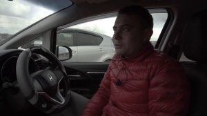 Обзор и сравнение Toyota Aqua и Honda Fit