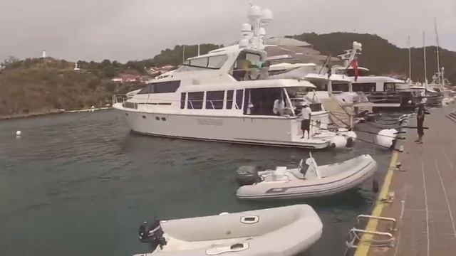 С Блю-Бердом по Сант-Бартсу,Атлантика смотреть онлайн