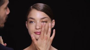 NARS How To: Hot Sand Liquid Illuminator