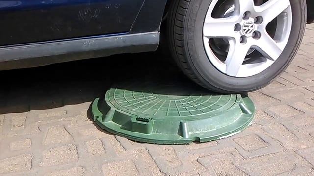 Люк полимер-песчаный канализационный (полимер-композитный) дачный.