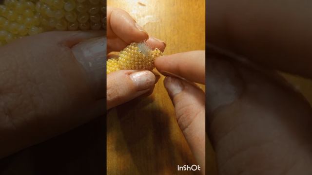 Амигуруми Мишка в круге из бисера. Ножки.
