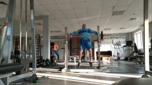 Рывок штанги.