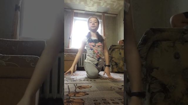 Как быстро сесть на шпагат в домашних условиях за неделю смотреть онлайн