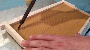 Наващивание рамок паяльником.Пчеловодство/Drawing frames with a soldering iron.Beekeeping.