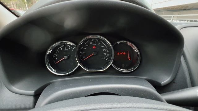 DACIA SANDERO | 1.2 73CV AMBIANCE FAMILY смотреть онлайн