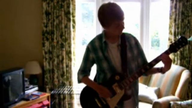 Wake Me Up When September Ends - Green Day смотреть онлайн