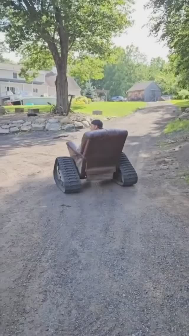 Хотел бы себе такое кресло? смотреть онлайн