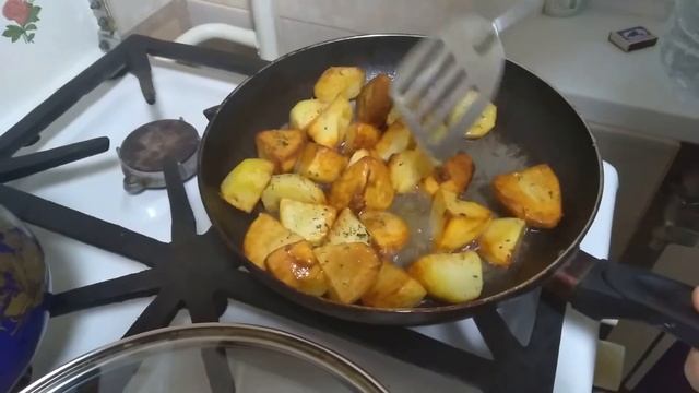 Жареная картошка за 15 минут ! Очень вкусный жареный картофель ! смотреть онлайн