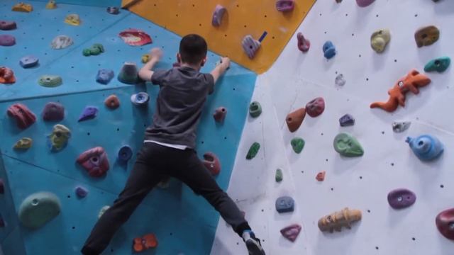 Как выбрать спорт для ребенка? Скалолазание смотреть онлайн