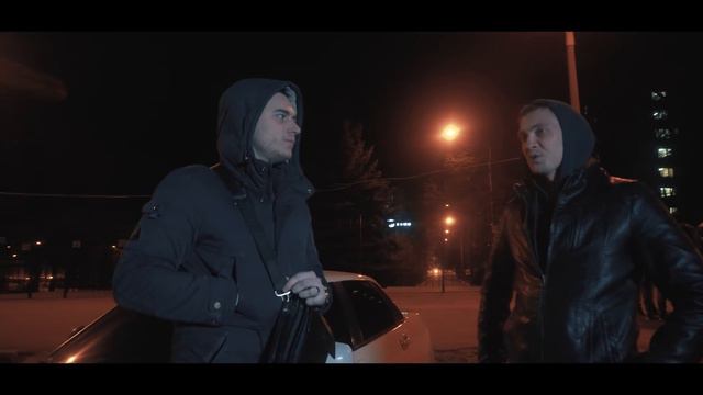 ПОСАДИЛИ БЛОНДИНКУ ИЛИ ТРИ ДРУГА НА ПРИОРАХ смотреть онлайн