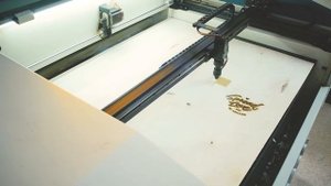 Лазерная резка и гравировка блокнота