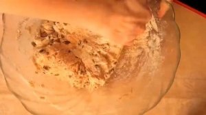 Хлеб с тыквенными семечками из цельнозерновой муки.