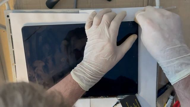 Замена светофильтров на экране apple macbook A1502 смотреть онлайн