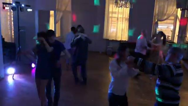 Новогодняя вечеринка в Монте Карло смотреть онлайн