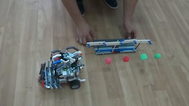 Сборщик урожая Умелец смотреть онлайн