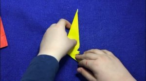 Как легко сделать прикольного оригами попугайчика!!!?