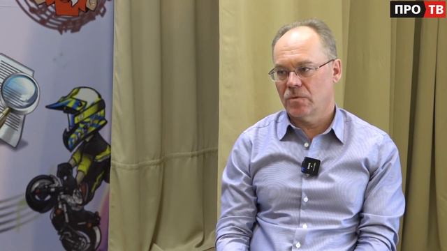 ПРО ЛЮДЕЙ: поэт, музыкант, художник Александр Названов