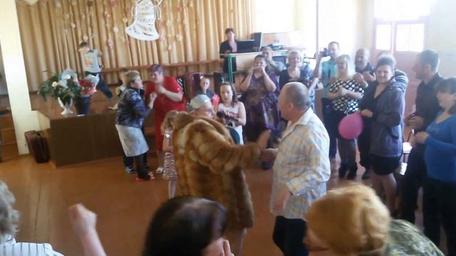 Отжиг на празднике под песню Верки Сердючки!!!!!!!!!!!!!!!!!!1 смотреть онлайн