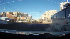 Ставрополь проезд автобусов на красный свет.