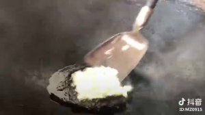 Как приготовить китайскую лапшу с яйцом. Китайская кухня. Chinese noodles with egg