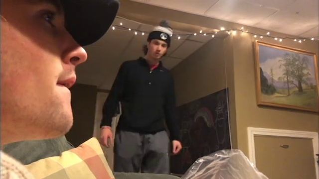 DO NOT Touch My Donuts смотреть онлайн