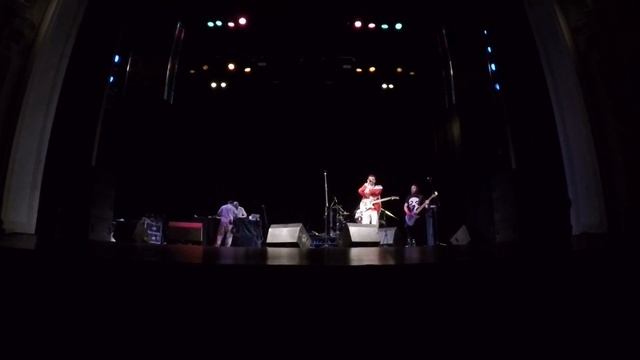 Noize Mc За закрытой дверью. (Пермь Дк Солдатова 08.12.2017) смотреть онлайн